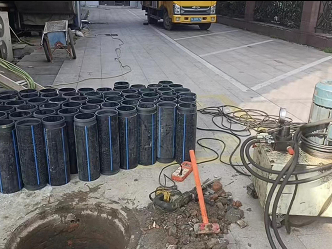 疏附PE置换管厂家 DN315置换管 非开挖管短管置换